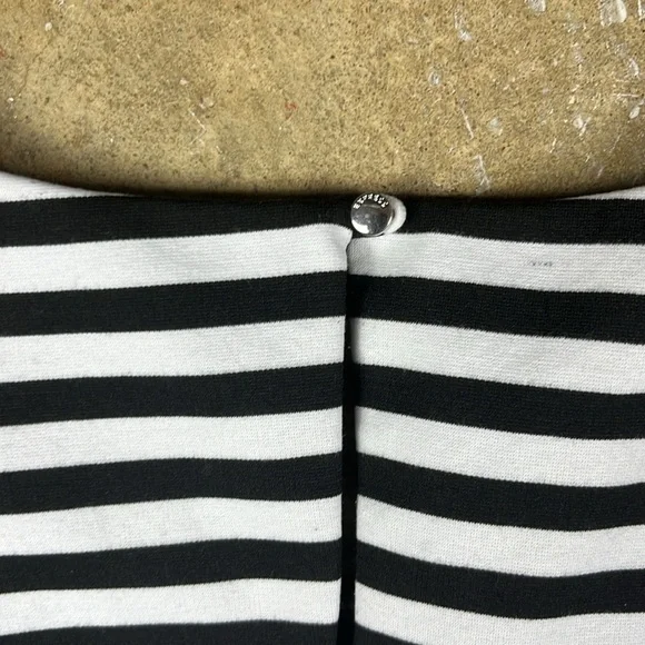 Express Striped Fit and Flare Dress
Size: Medium - Picture 4 of 7